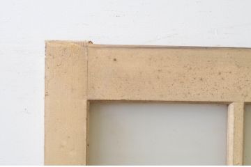 アンティーク建具　ペイント仕上げ限定　レトロな空間づくりにおすすめな古い学校の幅広ガラス戸1枚(引き戸)(R-068703)