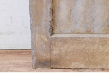 アンティーク建具　ペイント仕上げ限定　レトロな空間づくりにおすすめな古い学校の幅広ガラス戸1枚(引き戸)(R-068703)