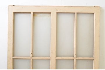 アンティーク建具　ペイント仕上げ限定　レトロな空間づくりにおすすめな古い学校の幅広ガラス戸1枚(引き戸)(R-068703)