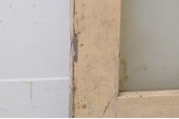 アンティーク建具　ペイント仕上げ限定　レトロな空間づくりにおすすめな古い学校の幅広ガラス戸1枚(引き戸)(R-068703)