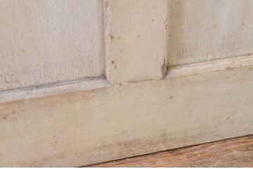 アンティーク建具　ペイント仕上げ限定　レトロな空間づくりにおすすめな古い学校の幅広ガラス戸1枚(引き戸)(R-068703)