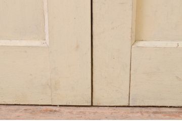 アンティーク建具　ペイント仕上げ限定　レトロな空間づくりにおすすめな古い学校のガラス戸2枚セット(引き戸)(R-068706)
