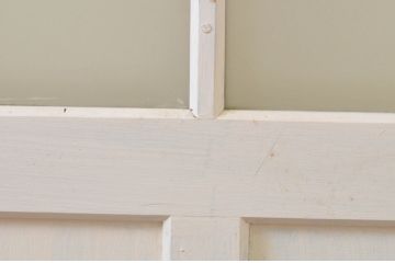 アンティーク建具　ペイント仕上げ限定　レトロな空間づくりにおすすめな古い学校のガラス戸2枚セット(引き戸)(R-068708)