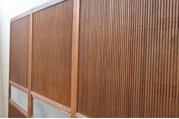 アンティーク建具　どこか懐かしい空気を醸し出す裏障子付き格子戸3枚セット(引き戸、障子戸、ガラス帯戸)(R-068715)