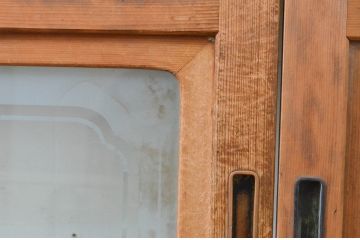 アンティーク建具　どこか懐かしい空気を醸し出す裏障子付き格子戸3枚セット(引き戸、障子戸、ガラス帯戸)(R-068715)