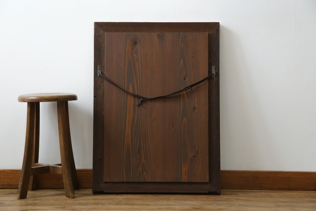 和製アンティーク　大正ロマン　古い欅(ケヤキ)材のフレームがシンプルなデザインで取り入れやすいウォールミラー　(R-068716)