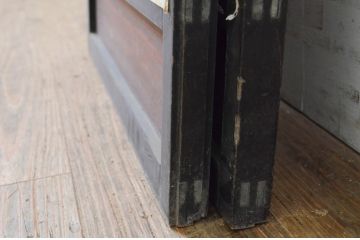 アンティーク建具　黒枠　上質な和の空間を演出する書院障子戸2枚セット(引き戸、書院戸、窓)(R-068719)