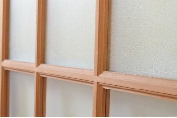 ビンテージ建具　昭和レトロ　マス目(升目)　どこか懐かしい佇まいが魅力のガラス戸2枚セット(引き戸、ヴィンテージ)(R-068725)