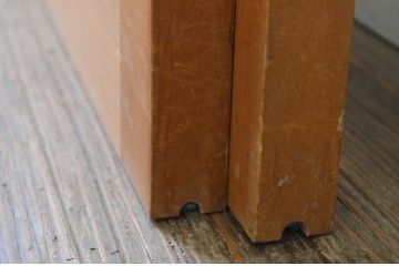 ビンテージ建具　昭和レトロ　マス目(升目)　どこか懐かしい佇まいが魅力のガラス戸2枚セット(引き戸、ヴィンテージ)(R-068725)