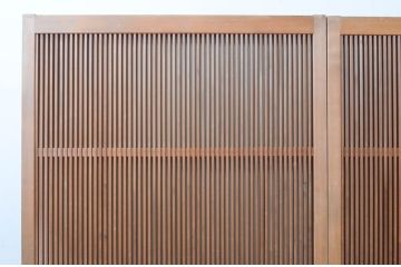 アンティーク建具　希少!!　珍品　高級品!!　和の空間を演出する幅広無双格子戸2枚セット(引き戸、帯戸)(R-068726)