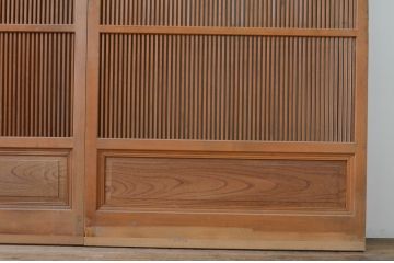 アンティーク建具　希少!!　珍品　高級品!!　和の空間を演出する幅広無双格子戸2枚セット(引き戸、帯戸)(R-068726)