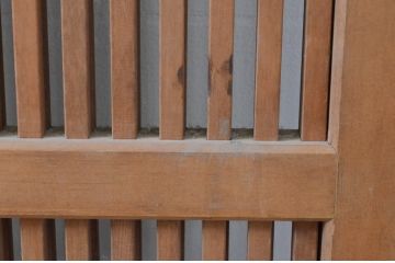 アンティーク建具　希少!!　珍品　高級品!!　和の空間を演出する幅広無双格子戸2枚セット(引き戸、帯戸)(R-068726)