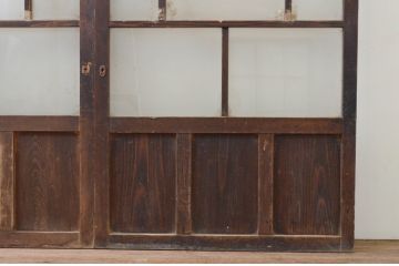 アンティーク建具　大正ロマン　経年を感じさせる木味が魅力のガラス戸2枚セット(引き戸)(R-068727)