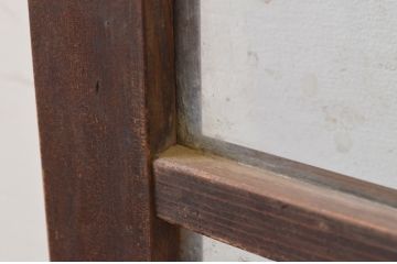 アンティーク建具　どこか懐かしい雰囲気が漂うマス目(升目)のガラス戸1枚(引き戸)(R-068729)