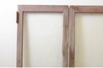 アンティーク建具　総欅(ケヤキ)材　経年を感じさせる木味が魅力の大振りな両開きドア1対2枚セット(木製扉、ガラス扉)(R-068730)