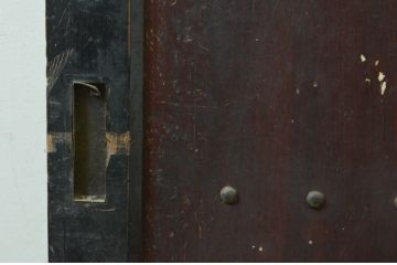 アンティーク建具　杉材　和モダンな空間づくりにおすすめの蔵戸1枚(玄関戸、板戸、引き戸)(R-068734)