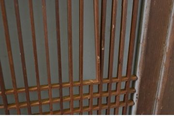 アンティーク建具　格子入り　風情のある佇まいが魅力的な幅狭ガラス帯戸4枚セット(引き戸、格子帯戸)(R-068738)