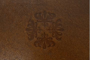 中古　美品　THEODORE ALEXANDER(セオドア・アレキサンダー)　引き出し付き　なめらかな曲線の猫脚が優美な拡張天板付きセンターテーブル(エクステンションテーブル、ローテーブル、リビングテーブル、センターテーブル)(定価約65万円)(R-068752)