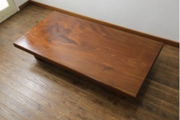 和製ビンテージ　高級品!!　総欅(ケヤキ)材　鳥の木画象嵌入り　1枚板の重厚感ある佇まいが魅力の座卓(ローテーブル、センターテーブル、一枚板、ヴィンテージ)(R-068754)