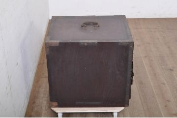 和製アンティーク　希少　完全オリジナル!!　総欅(ケヤキ)材　荘厳な雰囲気を醸し出す当時のままの佐渡船箪笥(掛硯型、懸硯型、金庫箪笥、舟箪笥、時代箪笥、帳場箪笥、小物収納、小引き出し)(R-068762)