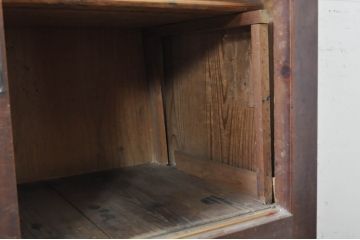 和製アンティーク　檜(ヒノキ)材　和の趣溢れる関西収納棚(食器棚、キャビネット、水屋箪笥、茶箪笥、戸棚)(R-068769)