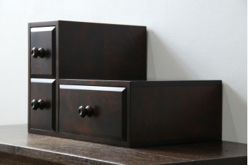 中古　北海道民芸家具　アレンジ次第で様々な使い方ができる卓上収納　(R-068770)