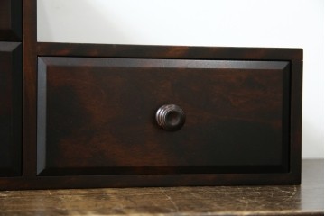 中古　北海道民芸家具　アレンジ次第で様々な使い方ができる卓上収納　(R-068770)