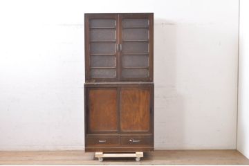 和製アンティーク　ナラ(楢)材　作業台付き　ノスタルジックな雰囲気漂う食器棚(カップボード、戸棚、収納棚、キャビネット)(R-068776)