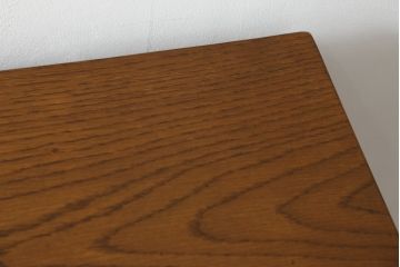 中古　高級輸入家具　トーマスビル(Thomasville)　オーク材　クラシカルな佇まいが魅力のアンティーク調サイドボード(サイドチェスト、引き出し)(R-068778)