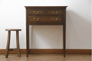 中古　maruni(マルニ木工)　地中海ロイヤルシリーズ　フリーチェスト68　シックな空間づくりにぴったりなサイドテーブル(引き出し、サイドチェスト、コンソールテーブル、飾り台、花台、電話台)(定価約17万6千円)(R-068779)