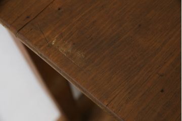 フランスアンティーク　パイン材のシンプルで小振りなデスク(平机、ワークデスク、引き出し、在宅ワーク、在宅用)(R-068782)