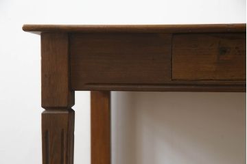 フランスアンティーク　パイン材のシンプルで小振りなデスク(平机、ワークデスク、引き出し、在宅ワーク、在宅用)(R-068782)