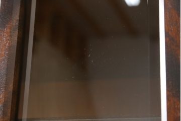 中古　北海道民芸家具　HM160K　美しい木肌とシックな佇まいが魅力的なキャビネット(食器棚、収納棚、戸棚、カップボード、飾り棚、本箱)(R-068785)