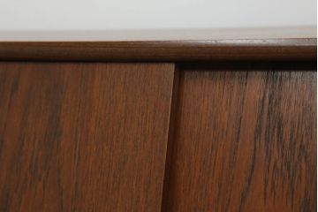 デンマークビンテージ　Lloyd's Antiques(ロイズ・アンティークス)取り扱い　チーク材　シンプルでモダンなデザインが取り入れやすいライティングビューロー(ワークデスク、引き出し、在宅用、在宅ワーク、北欧、ヴィンテージ)(R-068786)