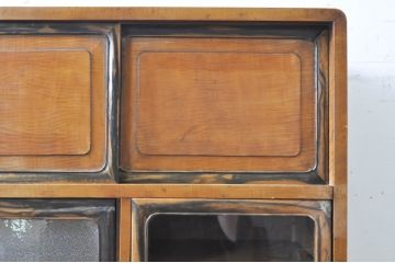 和製アンティーク　高級品　楓材　黒柿材　収納力抜群の大型茶箪笥(水屋箪笥、茶棚、収納棚、キャビネット)(R-068787)