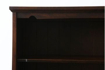 中古　北海道民芸家具　クラシカルな佇まいが魅力の本棚(書棚、ブックシェルフ、収納棚、飾り棚)(R-068794)