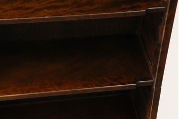 中古　北海道民芸家具　クラシカルな佇まいが魅力の本棚(書棚、ブックシェルフ、収納棚、飾り棚)(R-068794)