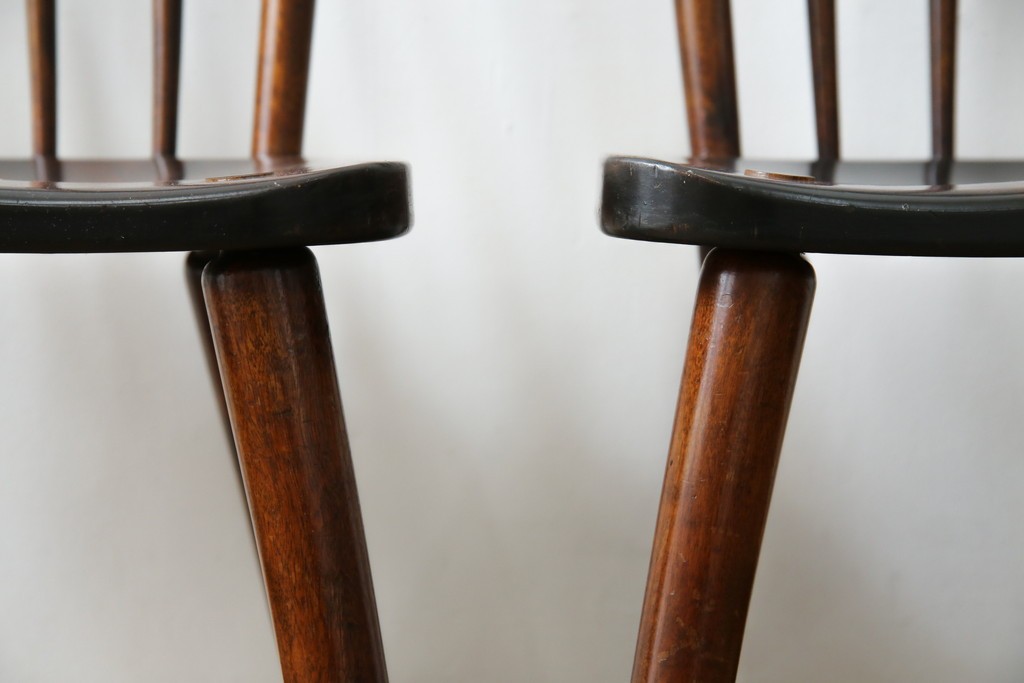 和製ビンテージ　松本民芸家具　#55型　レトロで温かみ漂うスピンドルチェア2脚セット　(R-068797)