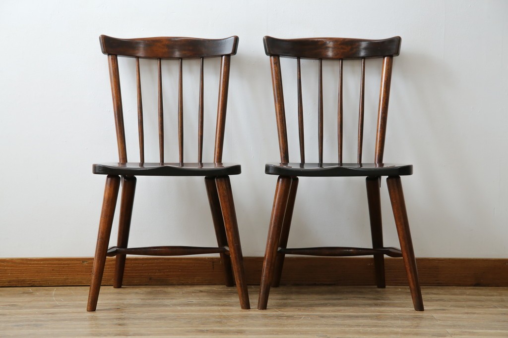 和製ビンテージ　松本民芸家具　#55型　レトロで温かみ漂うスピンドルチェア2脚セット　(R-068797)