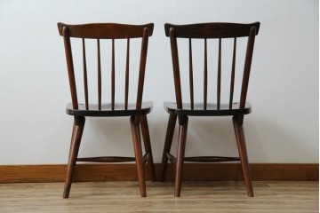 和製ビンテージ　松本民芸家具　#55型　レトロで温かみ漂うスピンドルチェア2脚セット　(R-068797)