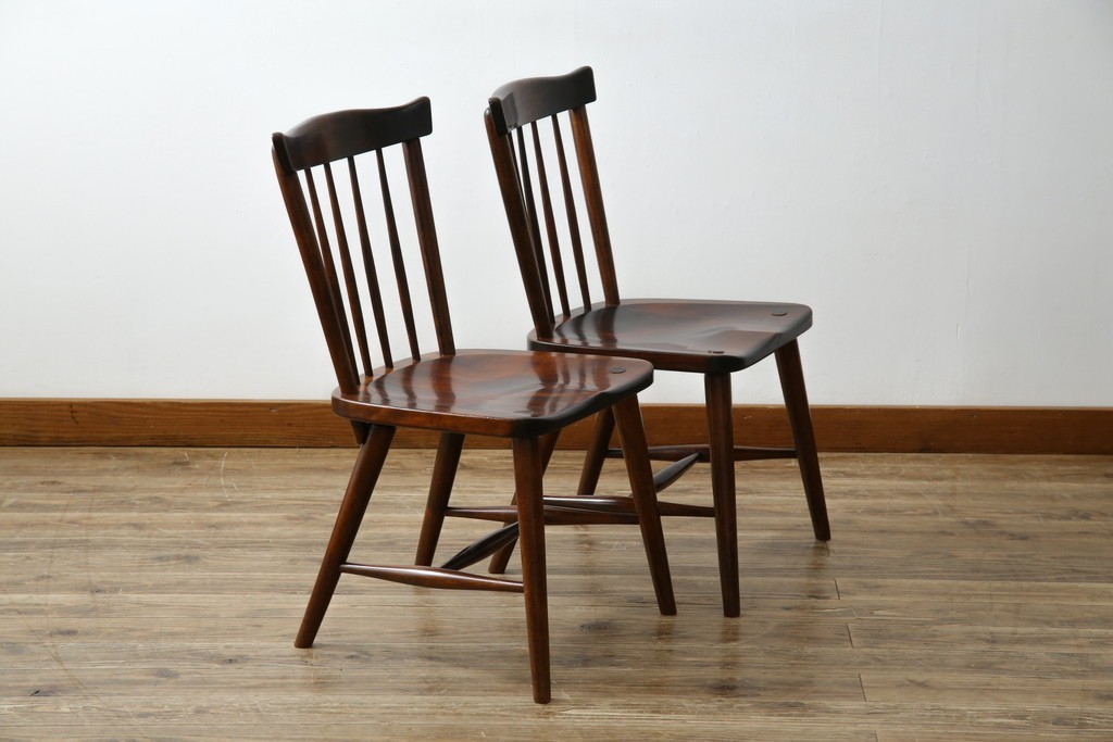 和製ビンテージ　松本民芸家具　#55型　レトロで温かみ漂うスピンドルチェア2脚セット　(R-068797)