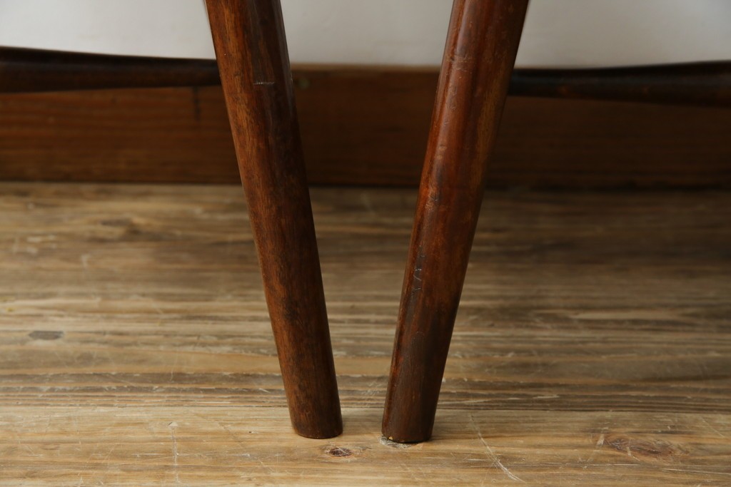 和製ビンテージ　松本民芸家具　#55型　レトロで温かみ漂うスピンドルチェア2脚セット　(R-068797)