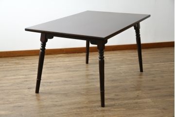 中古　松本民芸家具　クラシカルな雰囲気のA型食卓(ダイニングテーブル、ワークデスク、作業台、4人掛け)(定価約21万円)(R-068804)