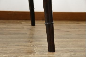 中古　松本民芸家具　クラシカルな雰囲気のA型食卓(ダイニングテーブル、ワークデスク、作業台、4人掛け)(定価約21万円)(R-068804)