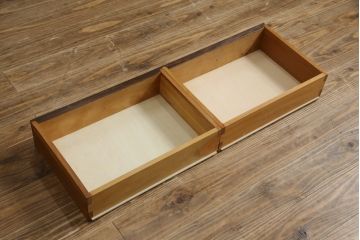 中古　松本民芸家具　品の良さを感じさせるシックな佇まいのA型食器棚(キャビネット、収納棚、戸棚)(定価約55万円)(R-068812)