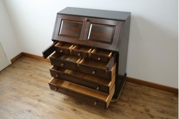 中古　松本民芸家具　T型　シックで上品な佇まいが魅力のライティングビューロー　定価約37万円　(R-068813)