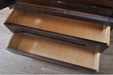 和製ビンテージ　松本民芸家具風　高山デザイン　落ち着いた品のある佇まいが魅力のモダンな和タンス(収納箪笥、着物箪笥、洋服タンス、衣装たんす、引き出し、チェスト)(R-068815)