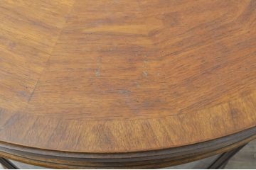 中古　DREXEL HERITAGE(ドレクセルヘリテイジ)　Cameo Classics(キャメオクラシックス)　ハーフムーン(半月型)　照明付き!!美しい曲線デザインに目を奪われるキャビネット(ホールチェスト、サイドボード、サイドキャビネット、飾り棚、ショーケース、収納棚、戸棚、半円型、店舗什器)(R-068817)