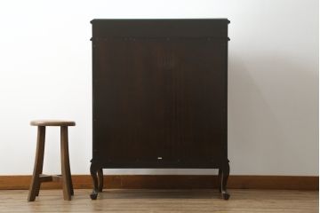 中古　イタリア家具　上品な佇まいが目を引く象嵌入りキャビネット(キュリオケース、ガラスケース、飾り棚、収納棚、戸棚)(R-068818)