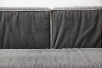 中古　美品　LICHT(リヒト)　BLOCK SOFA　シンプルでスタイリッシュな空間演出におすすめの3人掛けソファ(3P、三人掛け)(Casa BRUTUS No.248 表紙掲載品)(定価約93万円)(R-068826)